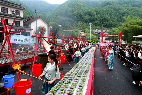 重渡沟：第四届乡村美食节于5月11日开幕