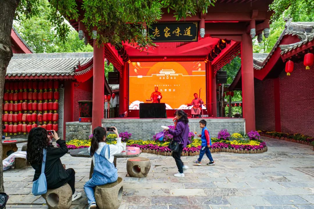 金秋美景缤纷悦目，精彩活动亮点纷呈，郑州绿博园邀您欢度国庆假期！